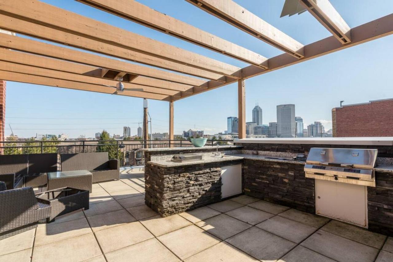 Downtown Indy Private Bedroom - Shared Indianapolis Exterior photo